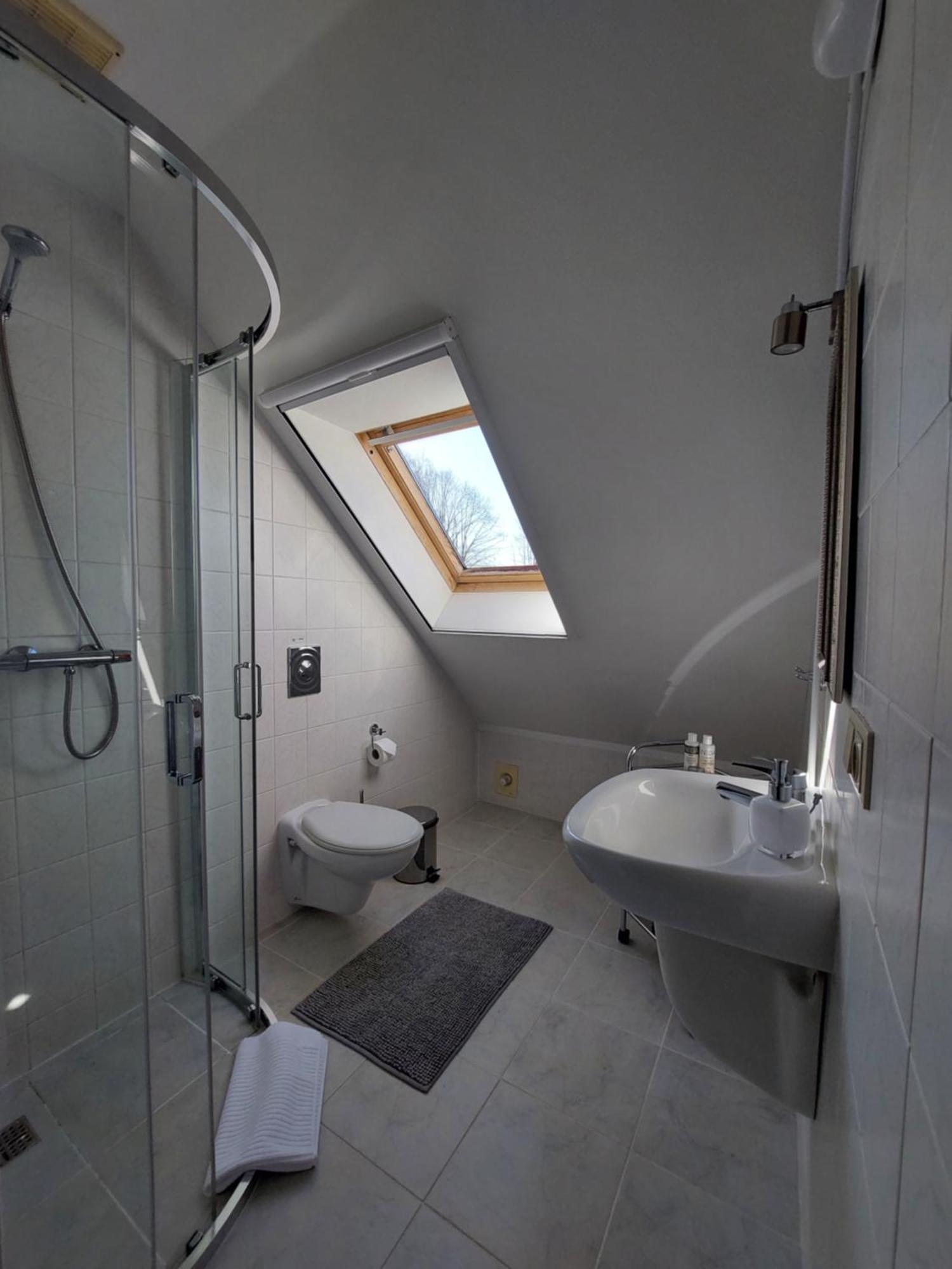 Hotel Asmonienes Sveciu Namai "Senoji Mokyklele" Smalininkai Zewnętrze zdjęcie