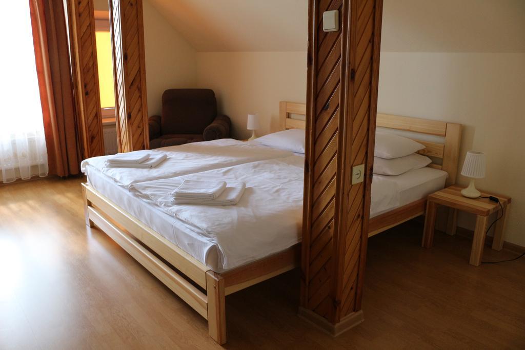 Hotel Asmonienes Sveciu Namai "Senoji Mokyklele" Smalininkai Zewnętrze zdjęcie